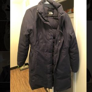 The North Face Women’s Arctic Parka II navy